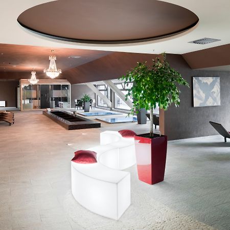 Holiday Inn Trnava By Ihg Kültér fotó