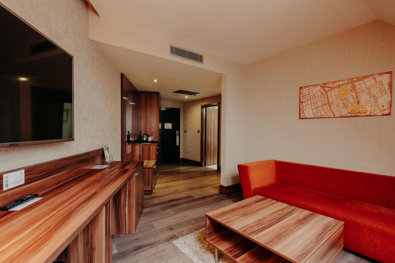 Holiday Inn Trnava By Ihg Kültér fotó