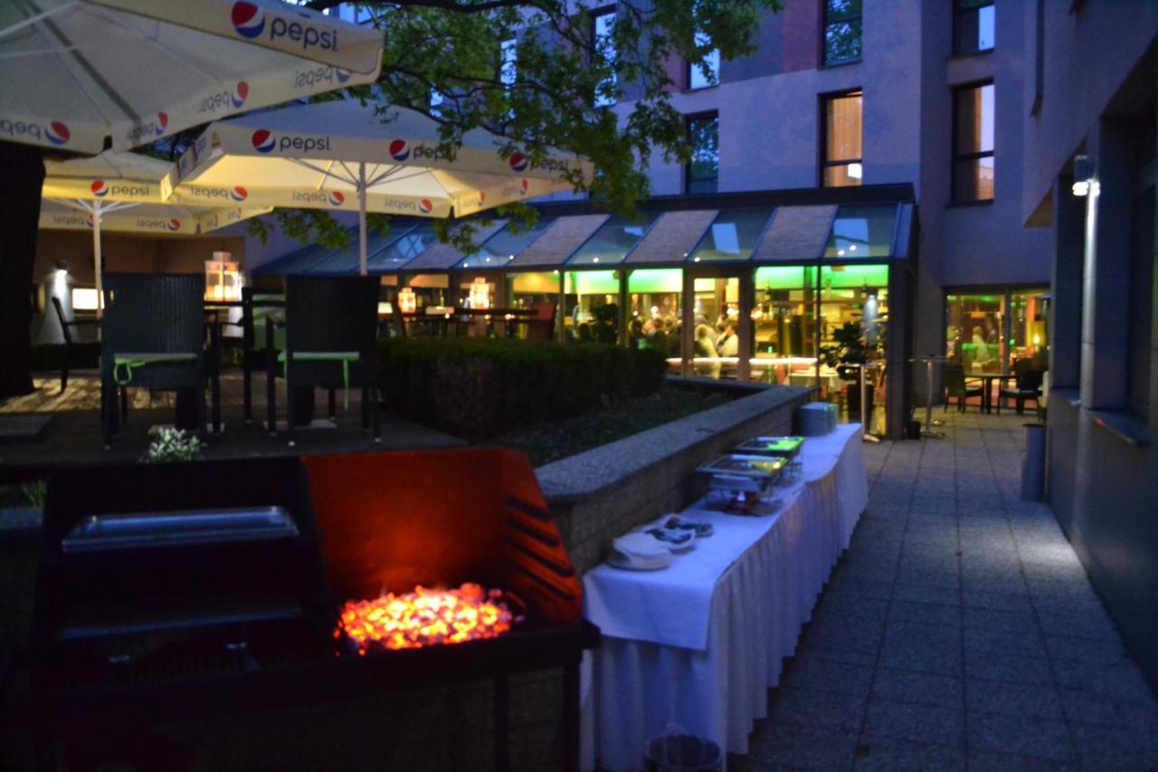 Holiday Inn Trnava By Ihg Kültér fotó