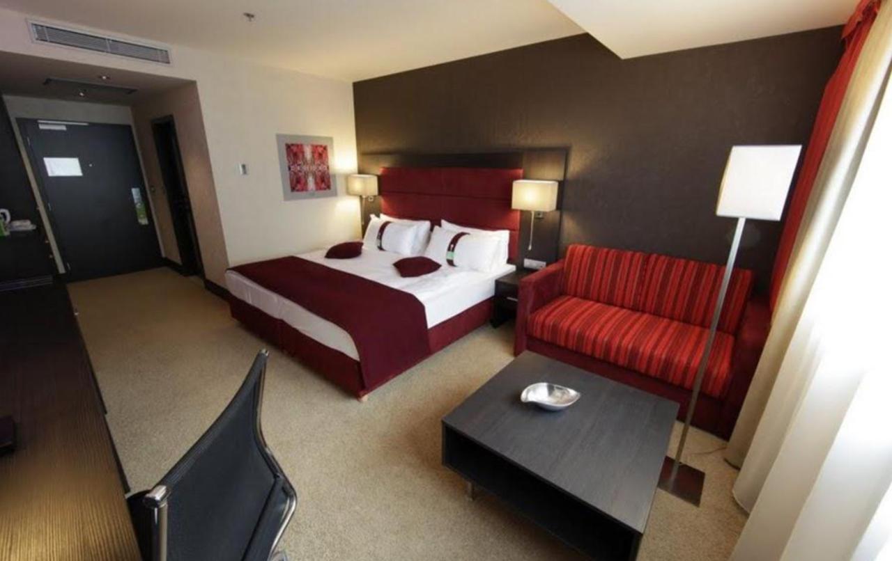 Holiday Inn Trnava By Ihg Kültér fotó