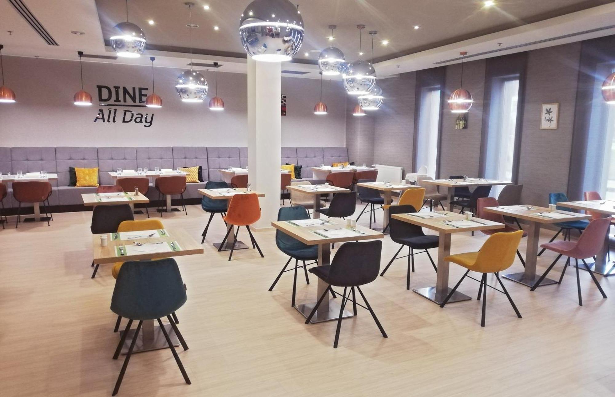 Holiday Inn Trnava By Ihg Kültér fotó