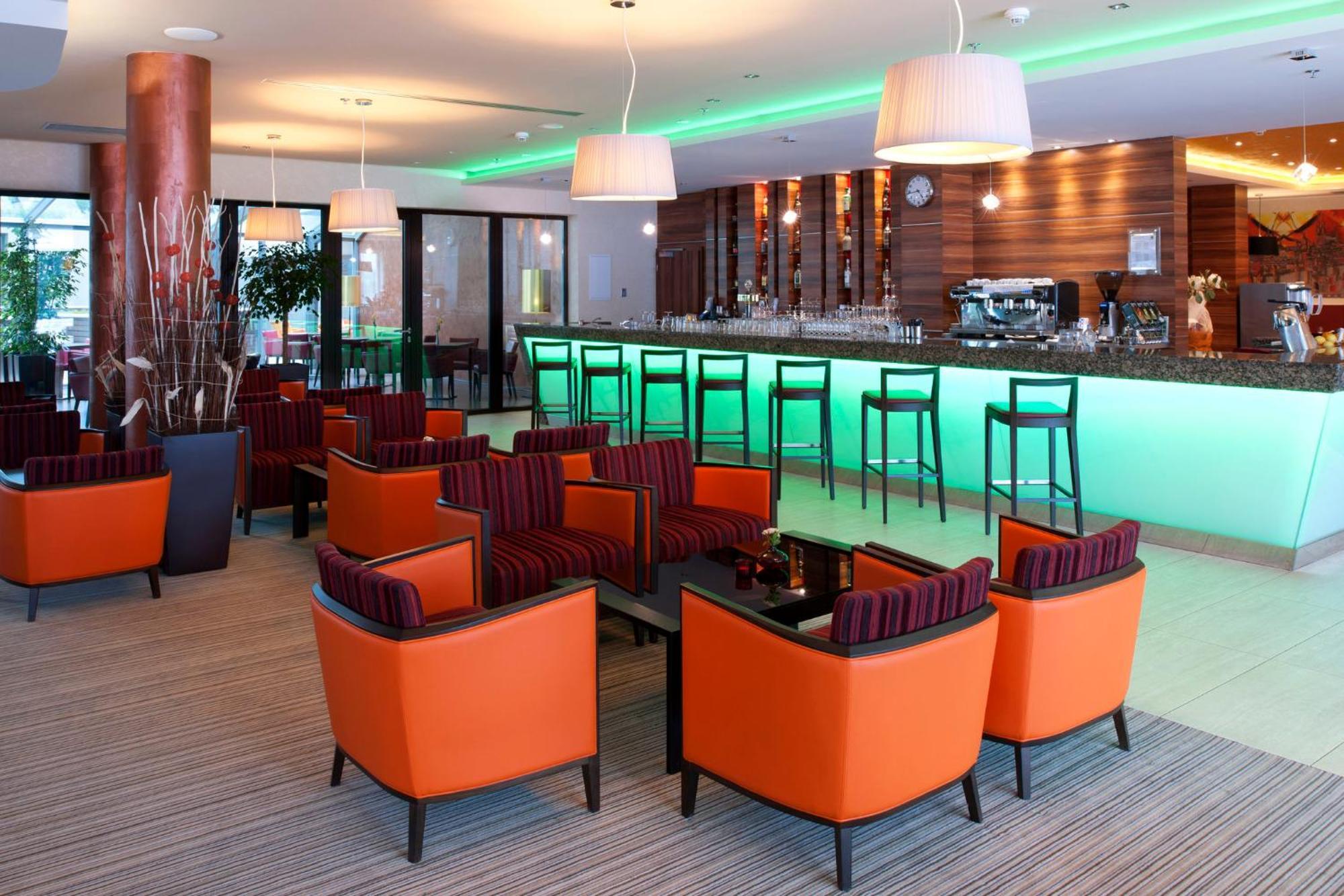 Holiday Inn Trnava By Ihg Kültér fotó
