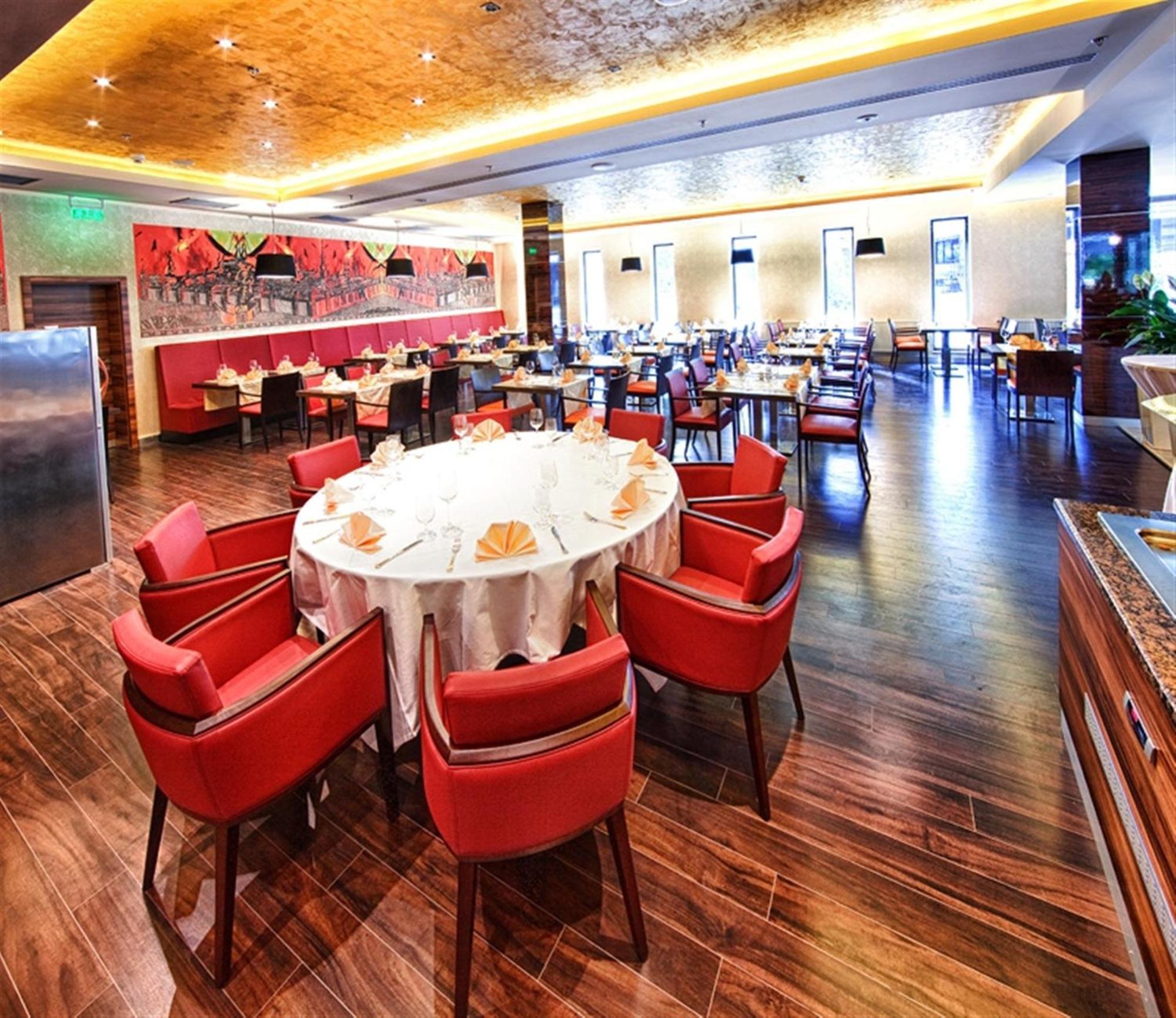 Holiday Inn Trnava By Ihg Kültér fotó