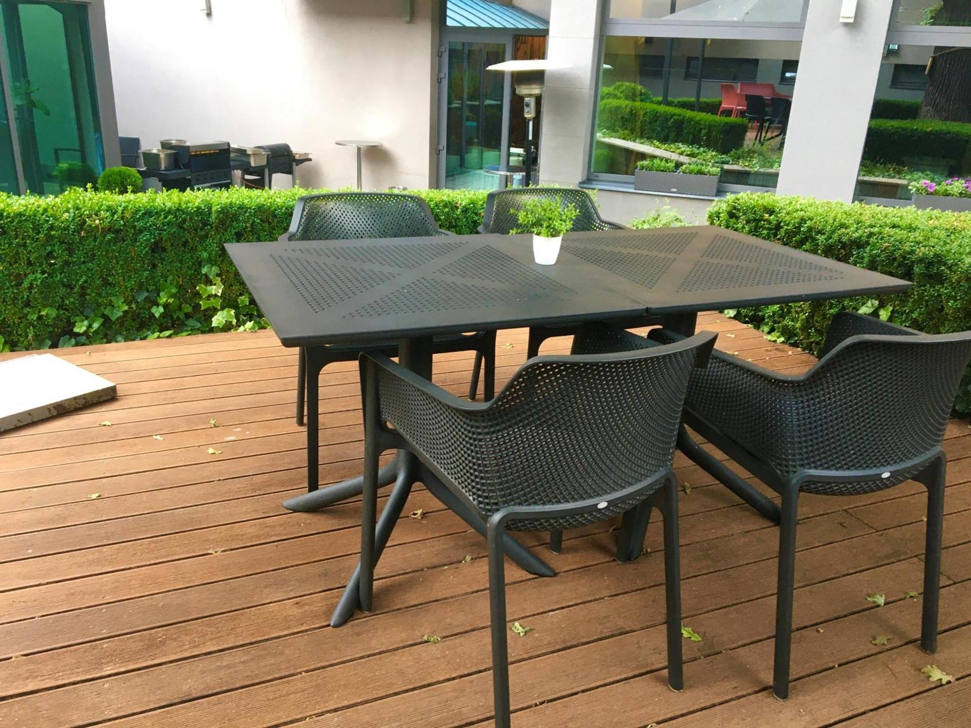 Holiday Inn Trnava By Ihg Kültér fotó